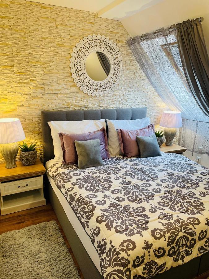 Hotel Marcincak*** Микулов Экстерьер фото